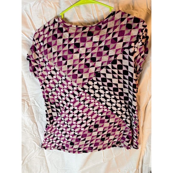 Daisy Fuentes Size XLarge Short Sleeve Shirt Purple Geometric Shapes - Picture 2 of 5